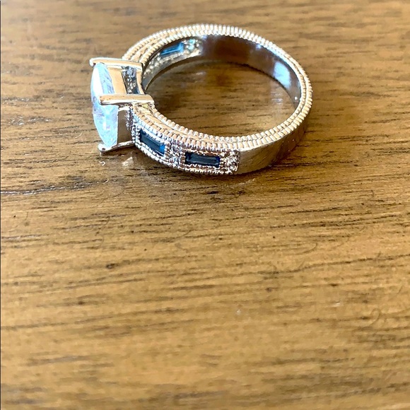 CZ Women’s Ring - Picture 2 of 4